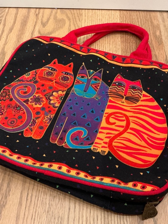 Laurel Burch Handbags - Laurel Burch travel/makeup Bag with top handles